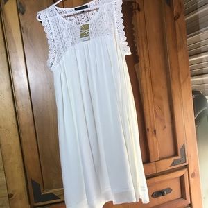 Suzanne Betro New White Sleeveless Tunic MSRP $94